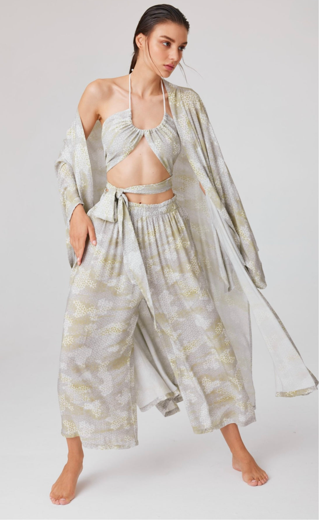 Vegan silk kimono